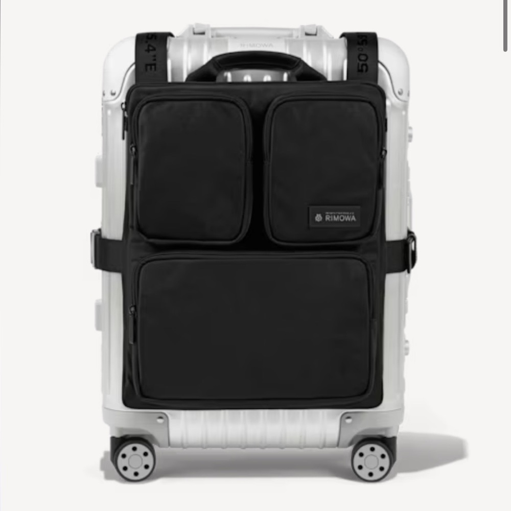**SOLD** RIMOWA Cabin Luggage Harness Black EUC